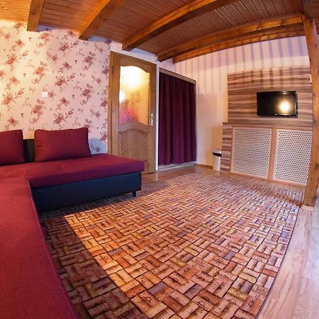 Egri Korona Borhaz Es Wellness Hotel Демьен Экстерьер фото