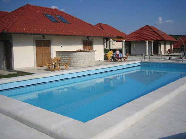 Egri Korona Borhaz Es Wellness Hotel Демьен Экстерьер фото