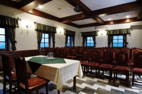 Egri Korona Borhaz Es Wellness Hotel Демьен Экстерьер фото