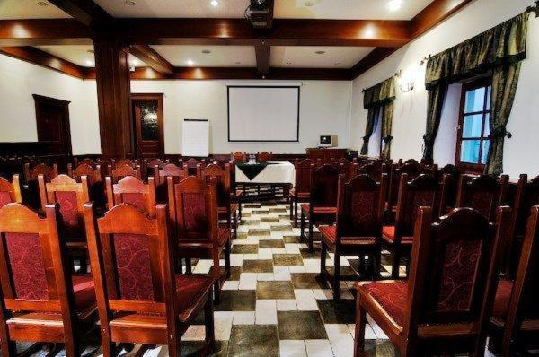 Egri Korona Borhaz Es Wellness Hotel Демьен Экстерьер фото